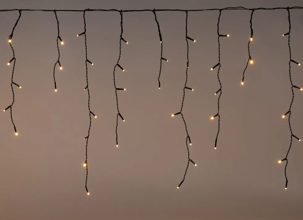 Anna's Collection ijspegelverlichting zwart met 360 lampjes classic warm 7,2 m