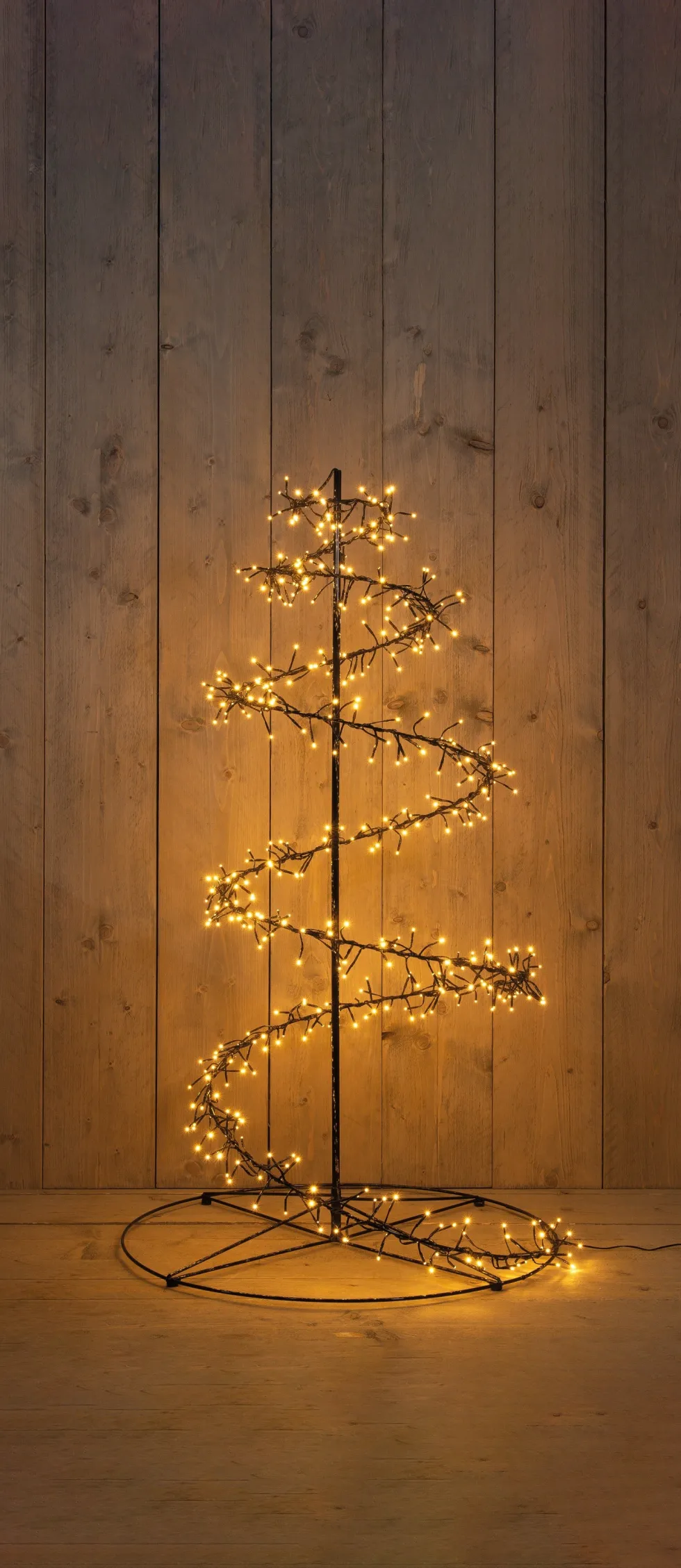 Anna's Collection kerstboom Swirl zwart met 480 lampjes classic warm D 67 H 120 cm