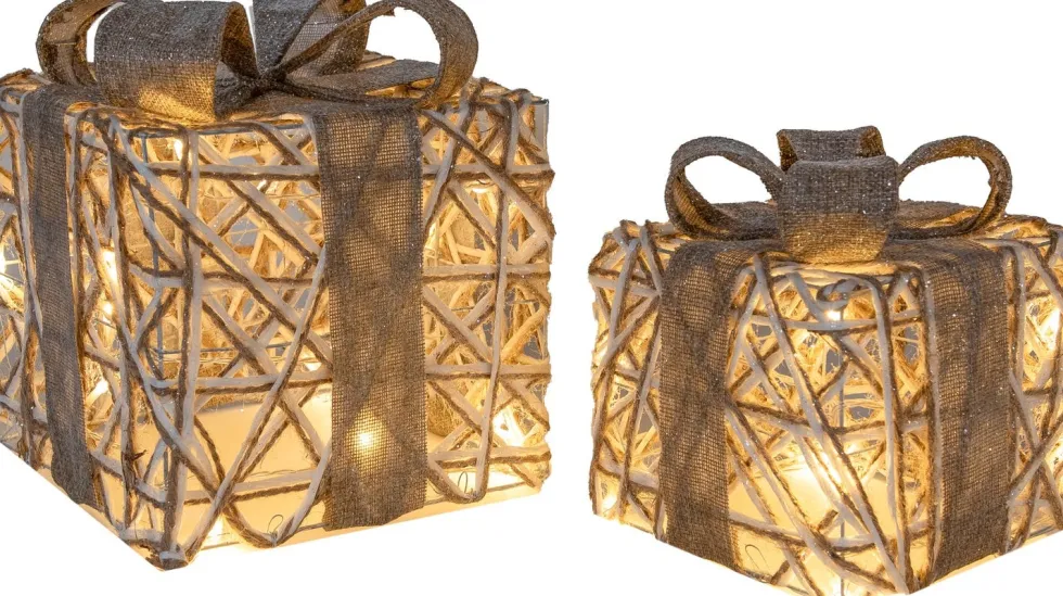 Anna's Collection kerstfiguur cadeau naturel met verlichting20 x 20 x 23 cm 2 stuks