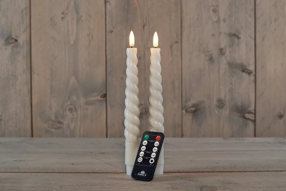 Anna's Collection LED dinerkaars Swirl crème D 2,5 H 23 cm 2 stuks