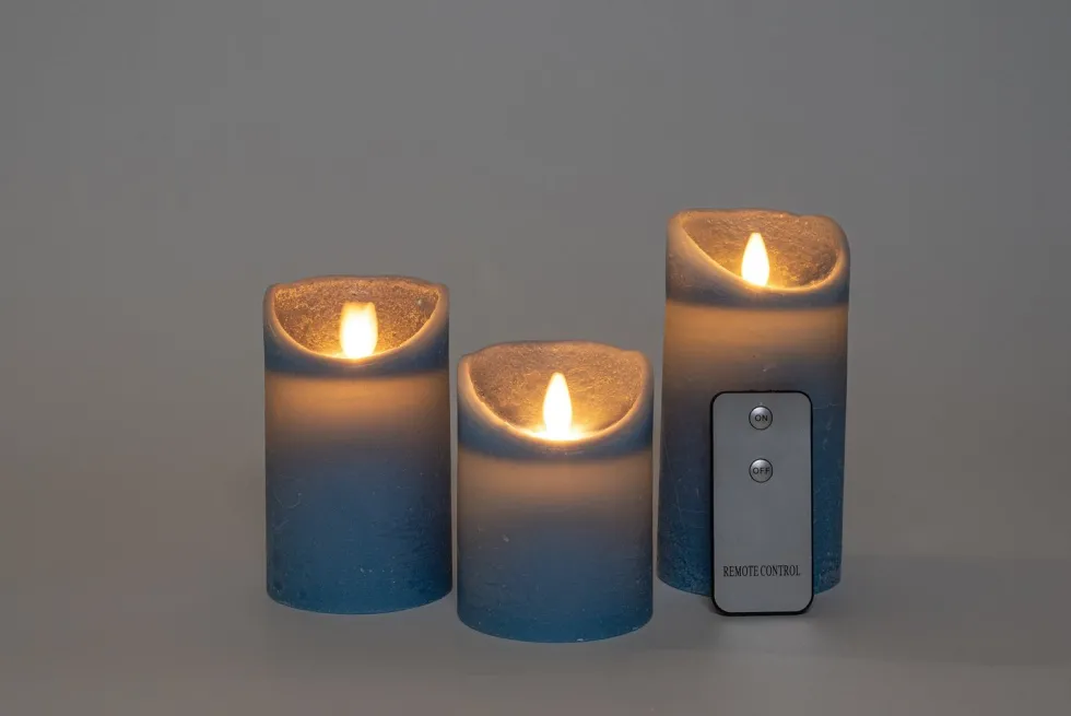 Anna's Collection LED stompkaars Rustiek blauw D 7,5 H 10 / 12,5 / 15 cm 3 stuks