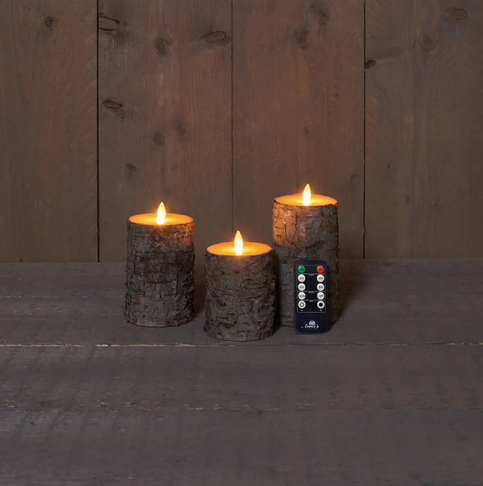 Anna's Collection LED stompkaarsberkenhout structuur bruin D 7,5 H 10 / 12,5 / 15 cm 3 stuks