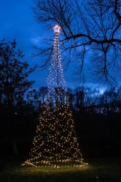 Anna's Collection vlaggenmast kerstboom met paal met 836 lampjes classic warm H 5 m