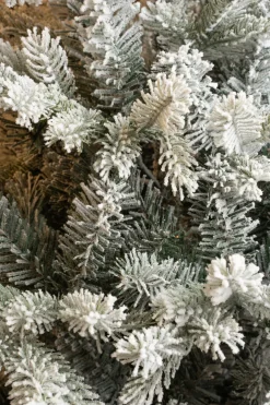 Black Box kunstkerstboom Grand Fir besneeuwd D 162 H 230 cm