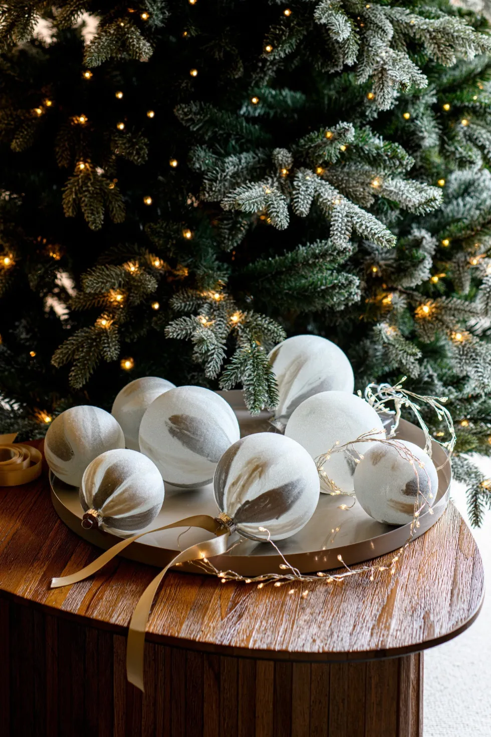 Countryfield kerstbal Lispe wit / zilver D 10 cm