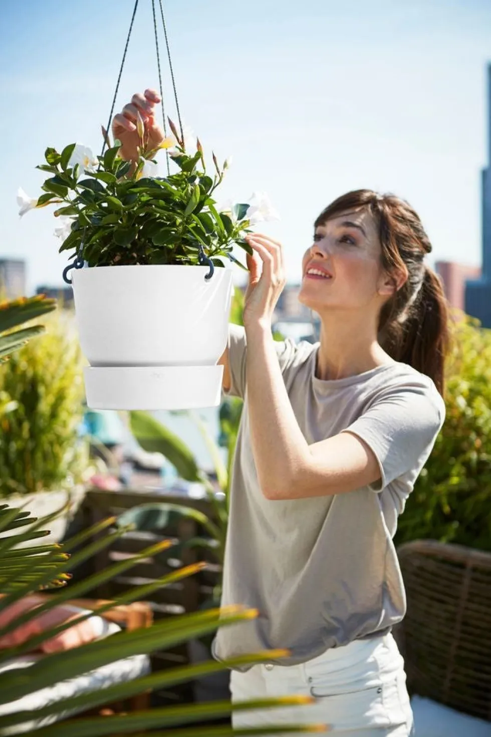 Elho hangpot met waterreservoir Greenville wit D 23,5 H 20,5 cm