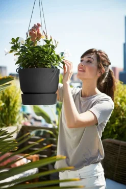 Elho hangpot met waterreservoir Greenville zwart D 23,5 H 20,5 cm