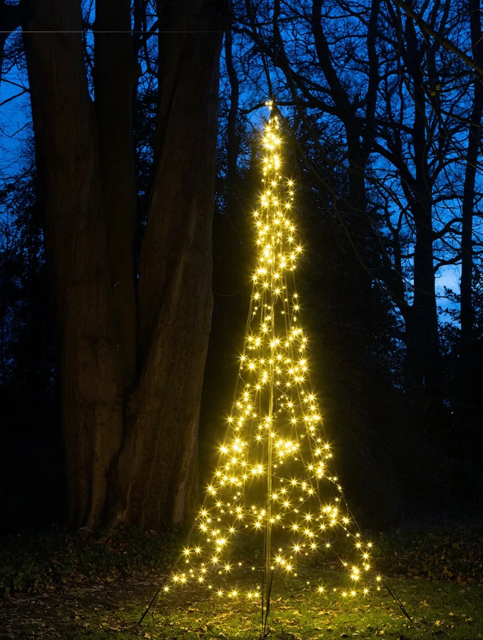Fairybell vlaggenmast kerstboom met 400 led lampjes warm wit H 4 m