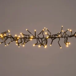 Intratuin clusterverlichting met 1920 lampjes warm white 11,5 m