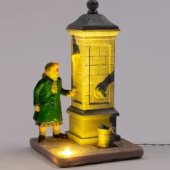 Intratuin De Brink kerstdorpminiatuur waterpomp 6,2 x 6,2 x 10,5 cm