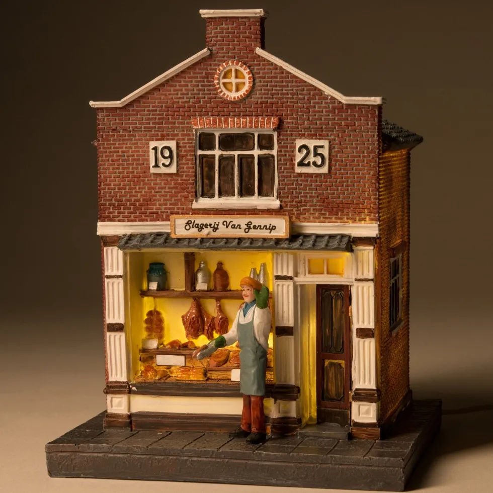 Intratuin De Brink kersthuisje slagerij Van Gennip 14,5 x 12,5 x 18,5 cm