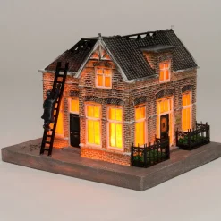 Intratuin De Brink kersthuisje notaris in brand 23,5 x 19,5 x 17,5 cm