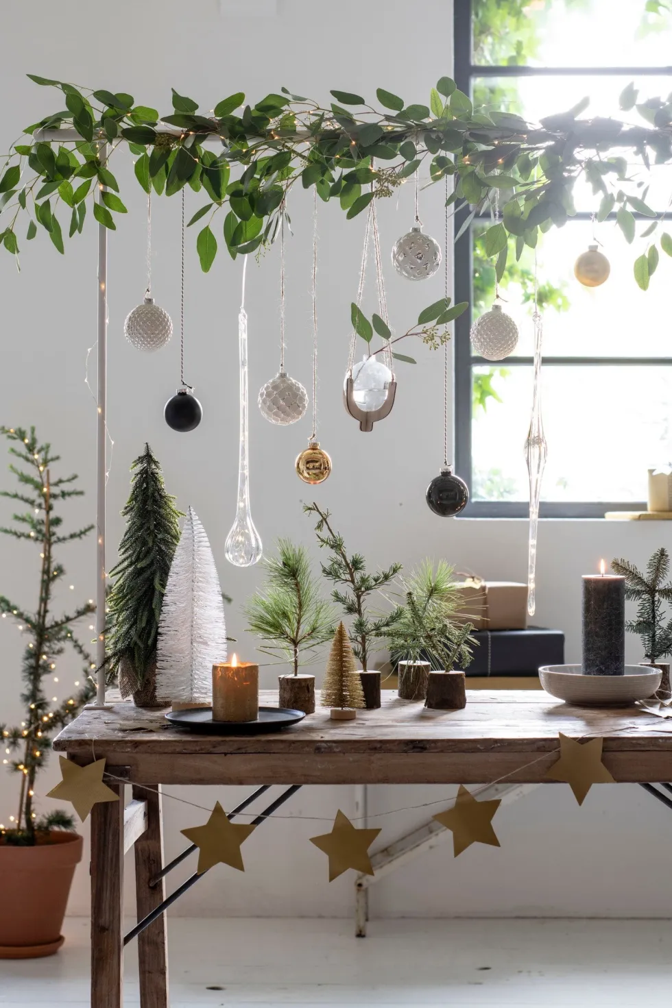 Intratuin hangend glasornament met LED verlichting H 47 cm