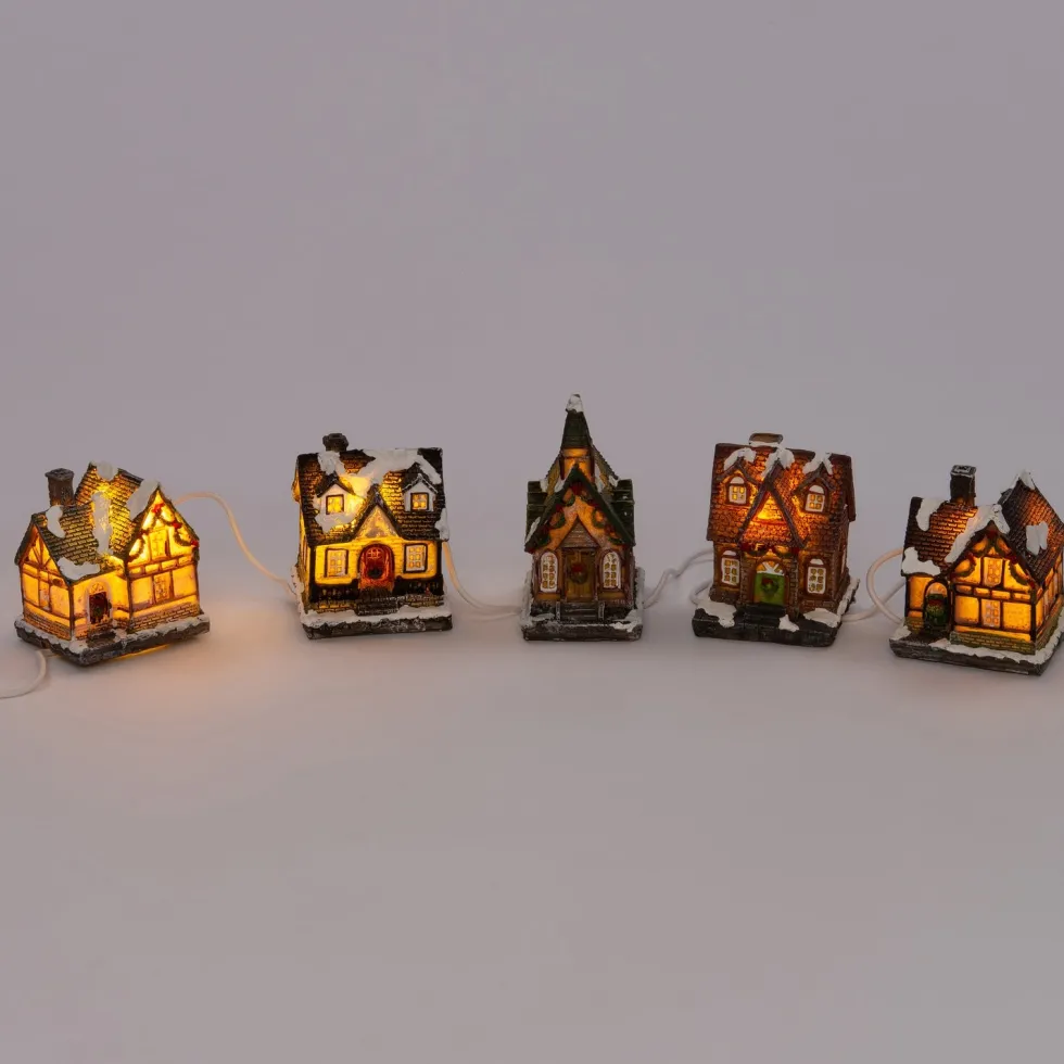 Intratuin kerstdorp met kerk en LED verlichting H 8 cm