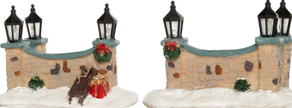 Intratuin kerstdorpminiatuur muurtje met lantaarns 8,5 x 4,5 x 5,5 cm 2 stuks