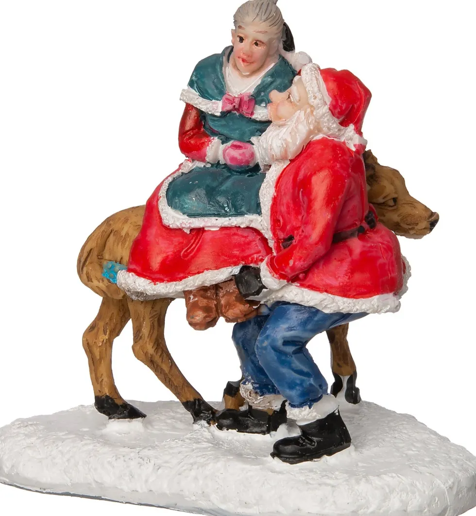 Intratuin kerstdorpminiatuur vrouw met kerstman 8,5 x 4,5 x 7,5 cm