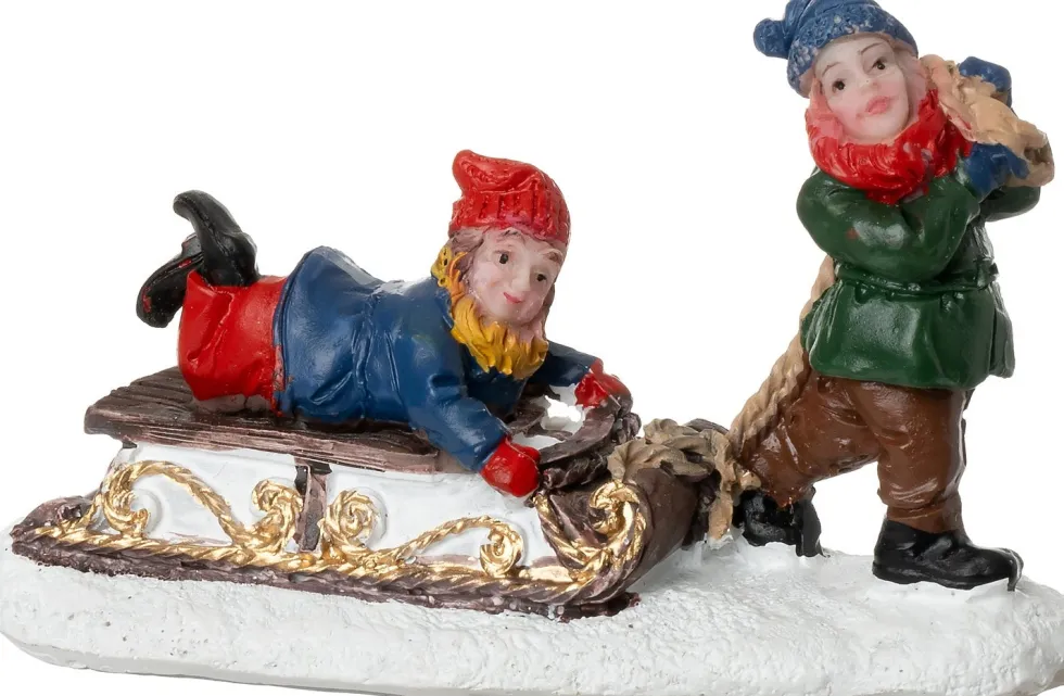 Intratuin kerstdorpminiatuur kinderen op slee 7,5 x 3 x 4,5 cm