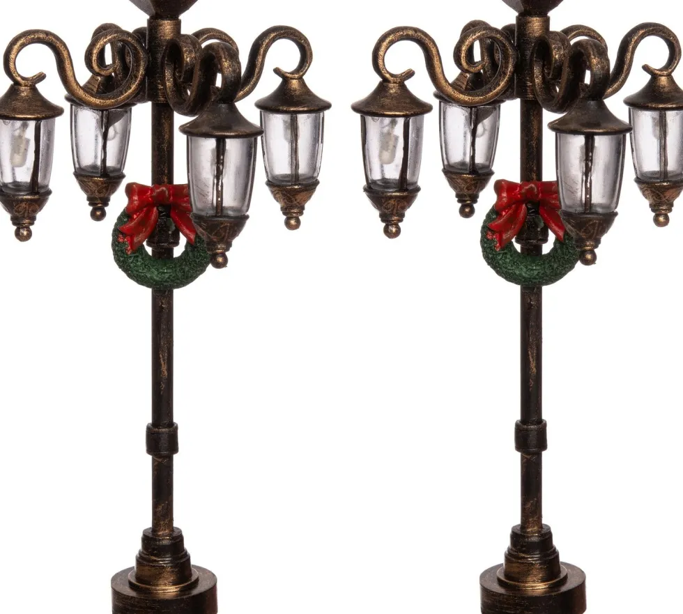 Intratuin kerstdorpminiatuur straatlantaarn met krans 5 x 5 x 12 cm 2 stuks