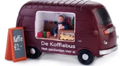 Intratuin kerstdorpminiatuur koffiebus H 8,7 cm