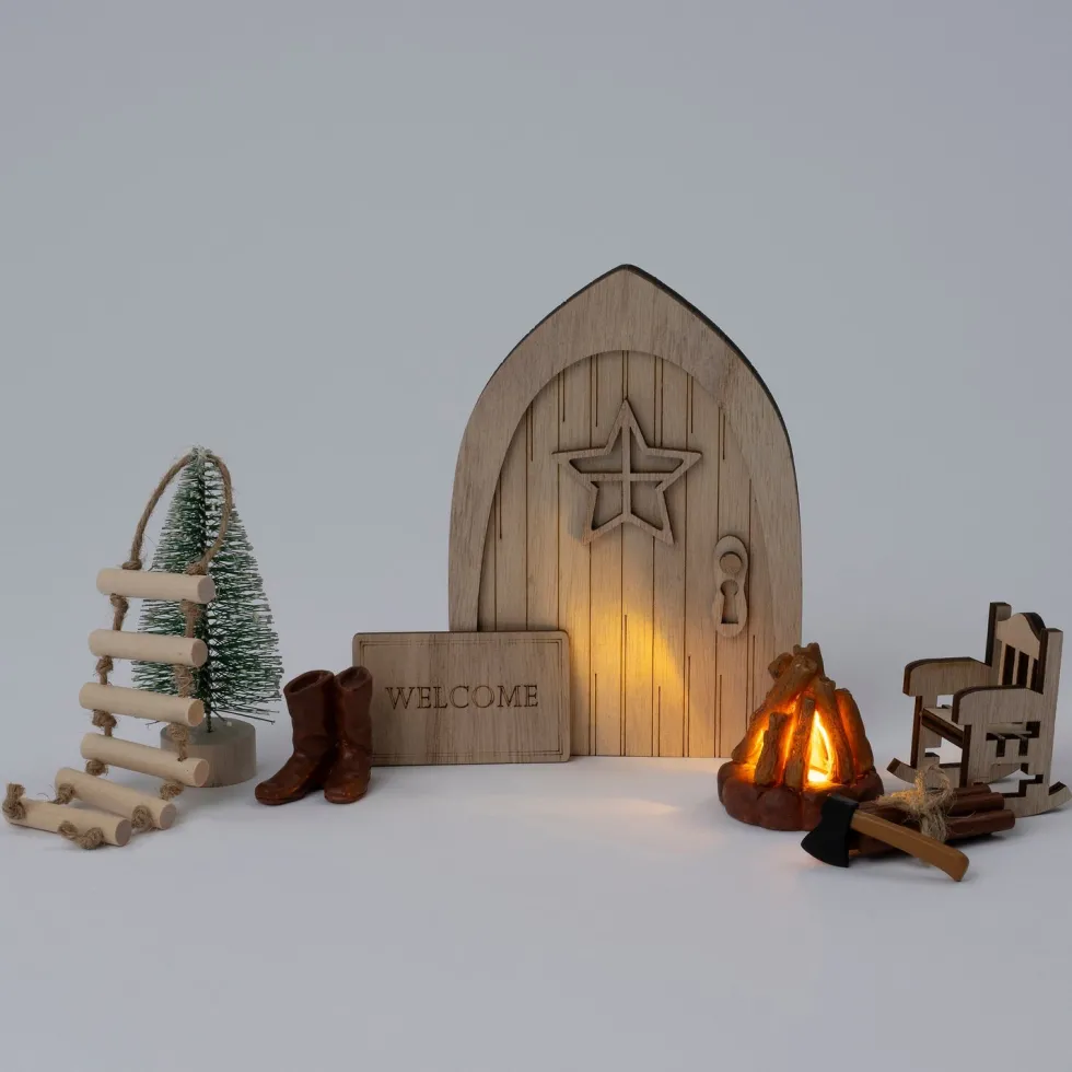 Intratuin kerstfiguur Hobb kabouter set kampvuur 10,5 x 1,5 x 15 cm