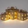 Intratuin kerstfiguur Tinda cadeau goud met verlichting 20 x 20 x 22 cm