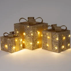 Intratuin kerstfiguur Tinda cadeau goud met verlichting 15 x 15 x 17 cm