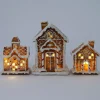 Intratuin kersthuisje Lilly bruin / wit 11,5 x 7 x 13 cm