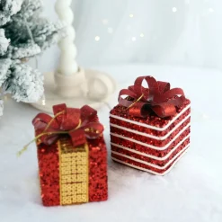 Intratuin kerst ornament Lahja cadeau rood streep 8 x 8 x 12 cm