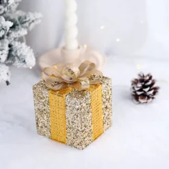 Intratuin kerst ornament Lahja cadeau goud pailletten 8 x 8 x 12 cm