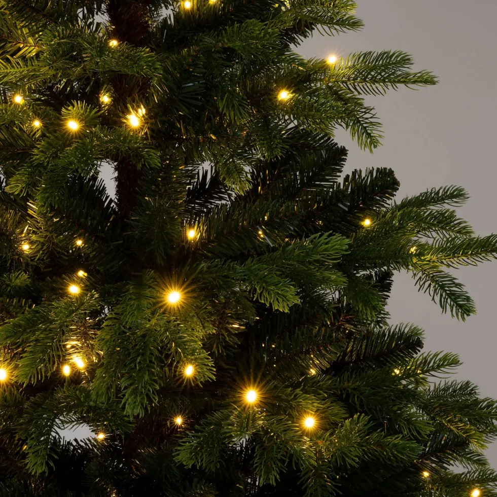 Intratuin kunstkerstboom Metta met 500 lampjes warm wit D 145 H 210 cm
