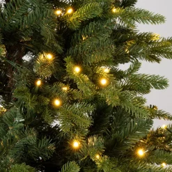 Intratuin kunstkerstboom Solden met 560 lampjes warm wit D 152 H 210 cm