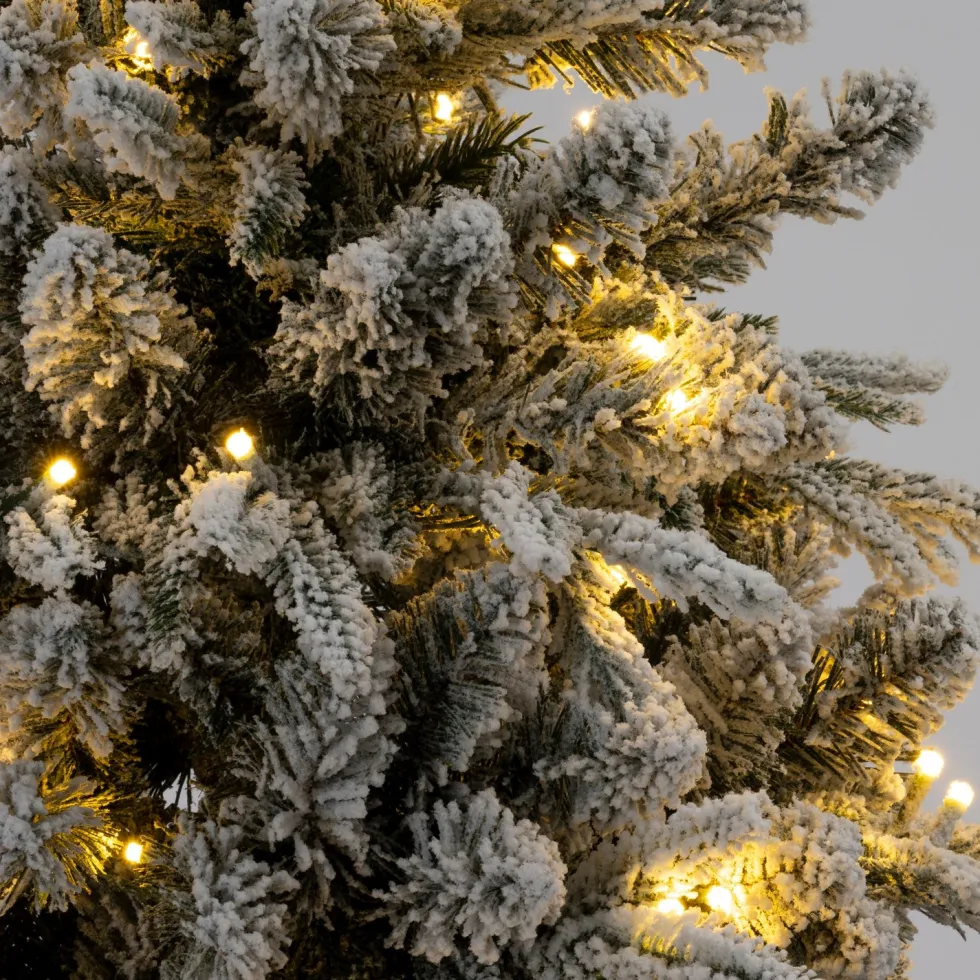 Intratuin kunstkerstboom Tronk besneeuwd op stam met 360 lampjes warm wit D 87 H 240 cm