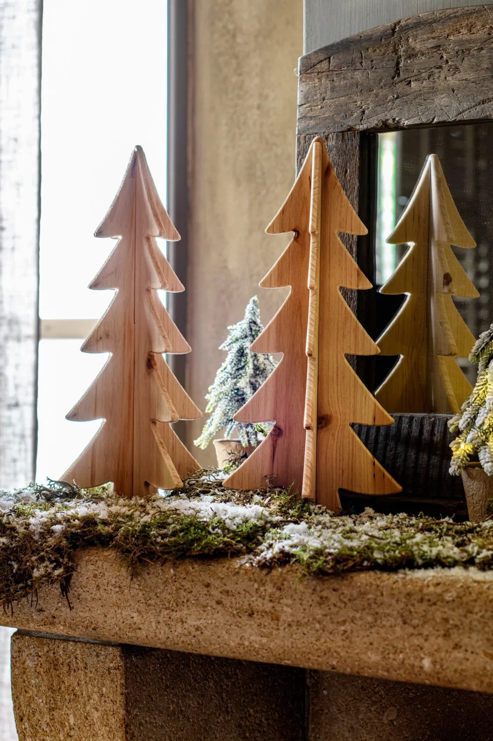 Intratuin mini kunstkerstboom Kraft besneeuwd D 12 H 23 cm