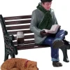 Lemax General kerstdorpminiatuur relaxing day (relaxen op bankje) 7,7 x 5,3 x 5,2 cm