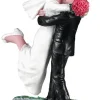 Lemax kerstdorpminiatuur The Newlyweds (pasgetrouwd stel) 5 x 2,8 x 7 cm
