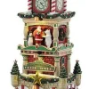 Lemax Santa's Wonderland kersthuisje village square clock (kloktoren) 18,9 x 14,2 x 34,2 cm