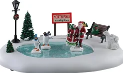 Lemax Santa's Wonderland kerstdorpminiatuur north pole skating rink (schaatsen) 28,5 x 20 x 9 cm