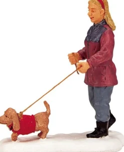Lemax strolling with pooch (hond uitlaten) H 6,5 cm