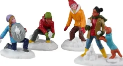 Lemax Vail Village kerstdorpminiatuur snowball battles (sneeuwbalgevecht) 17,2 x 3,4 x 5,8 cm 4-delig