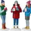 Lemax Vail Village kerstdorpminiatuur hot cocoa with friends (chocomel drinken) 1,8 x 7,3 x 6,8 cm 3-delig