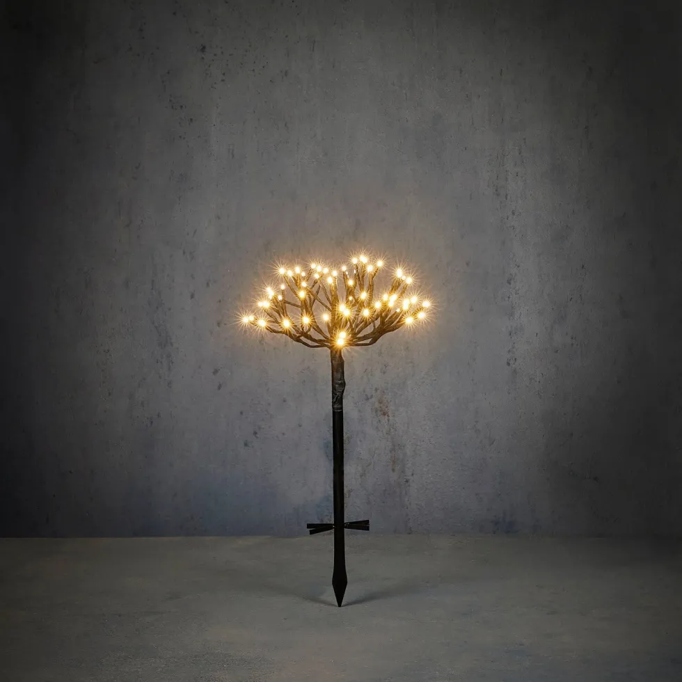 Luca Lighting kerstfiguur Dandelion zwart met 64 LED lampjes warm white D 30 H 54 cm
