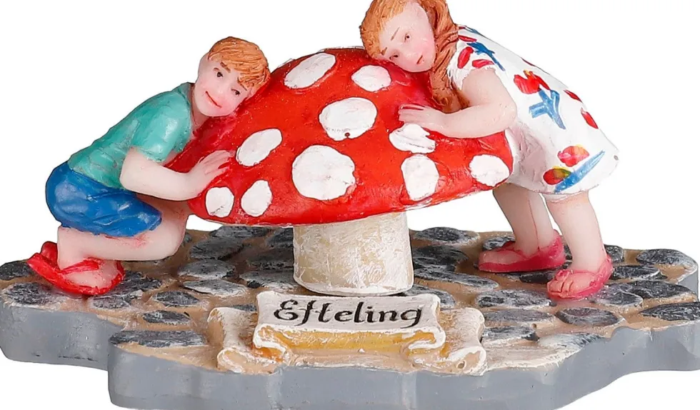 Luville Efteling kerstdorpminiatuur kinderen bij paddenstoel 7,5 x 5 x 3,5 cm