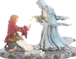 LuVille Efteling kerstdorpminiatuur meisje met de zwavelstokjes 10 x 7 x 7 cm
