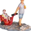 Luville Efteling kerstdorpminiatuur bezoeker met kind 7,5 x 4,5 x 6,5 cm