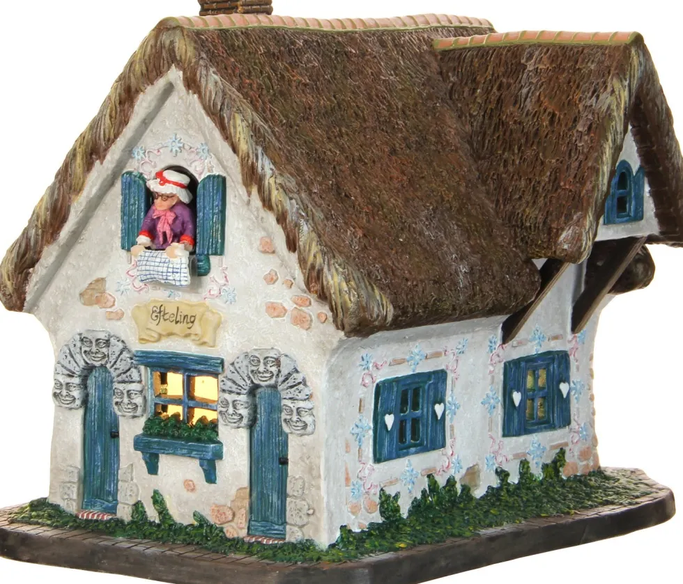 LuVille Efteling kersthuisje van Vrouw Holle 19 x 14 x 16 cm