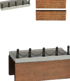 Luville General kerstdorpminiatuur quays street (muurtje met hek) 20 x 10 x 11,5 cm
