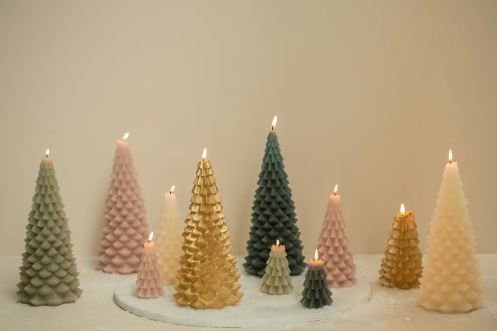 Rustik Lys stompkaars Kerstboom crème 42 uur D 10 H 20 cm