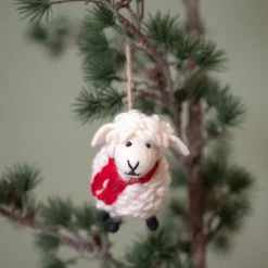 Sjaal met Verhaal kerst ornament schaap wit / rood 6 x 10 x 9 cm