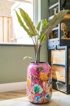 TS bloempot Designed by Lammie fiesta roze D 30 H 42 cm