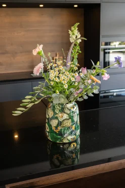 TS bloempot Designed by Lammie bee groen D 21 H 24 cm